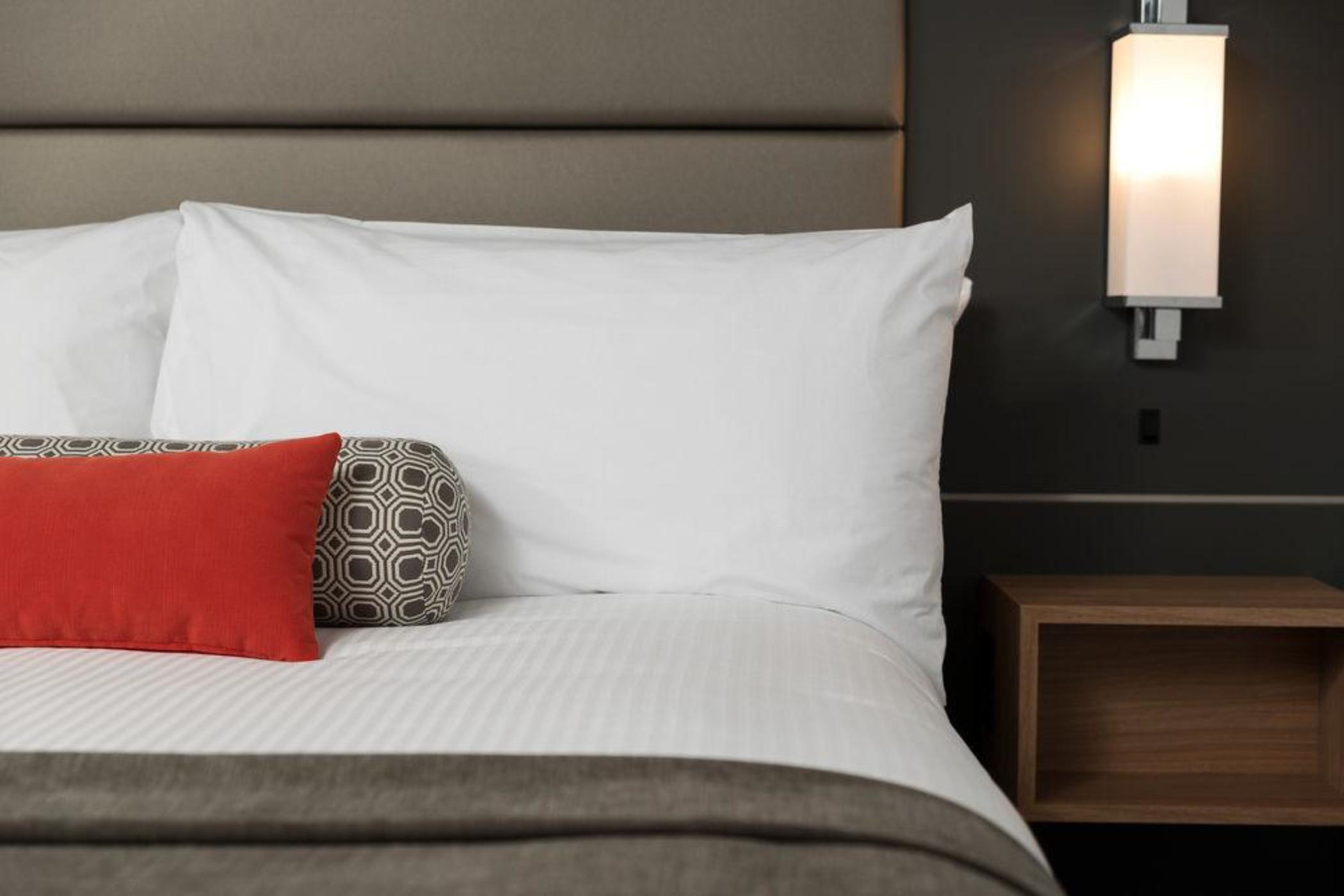 Carriage House Hotel And Conference Centre YYC Esterno foto