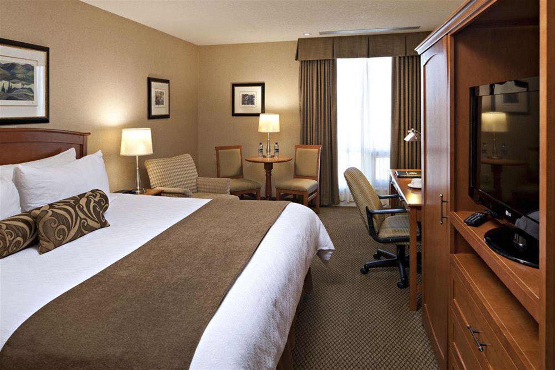 Carriage House Hotel And Conference Centre YYC Esterno foto