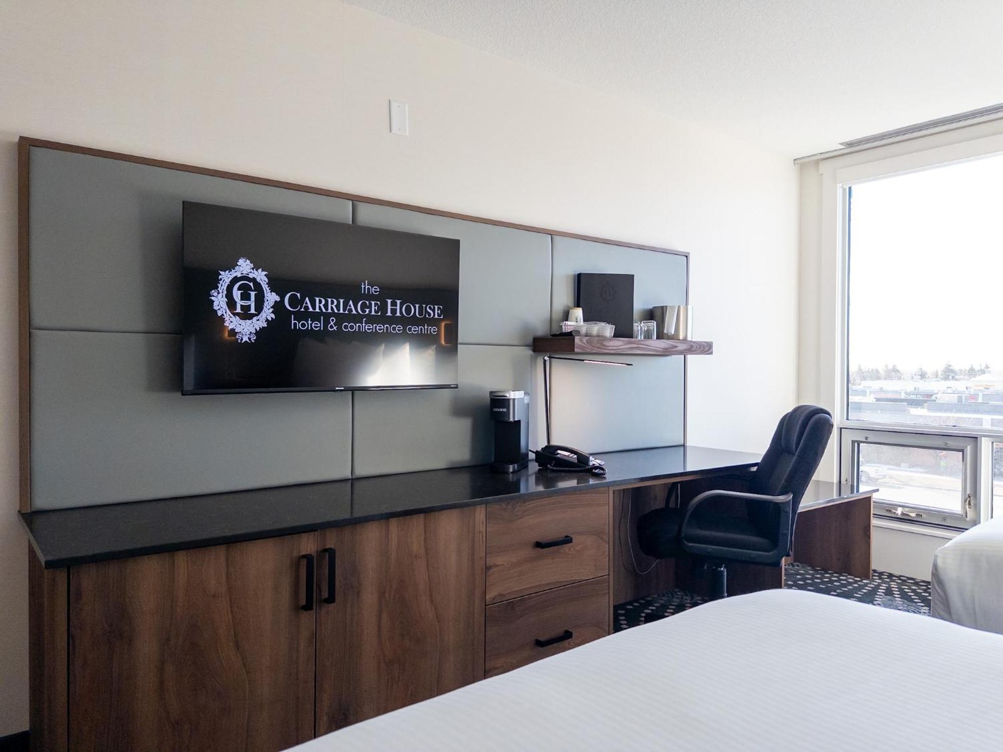 Carriage House Hotel And Conference Centre YYC Esterno foto