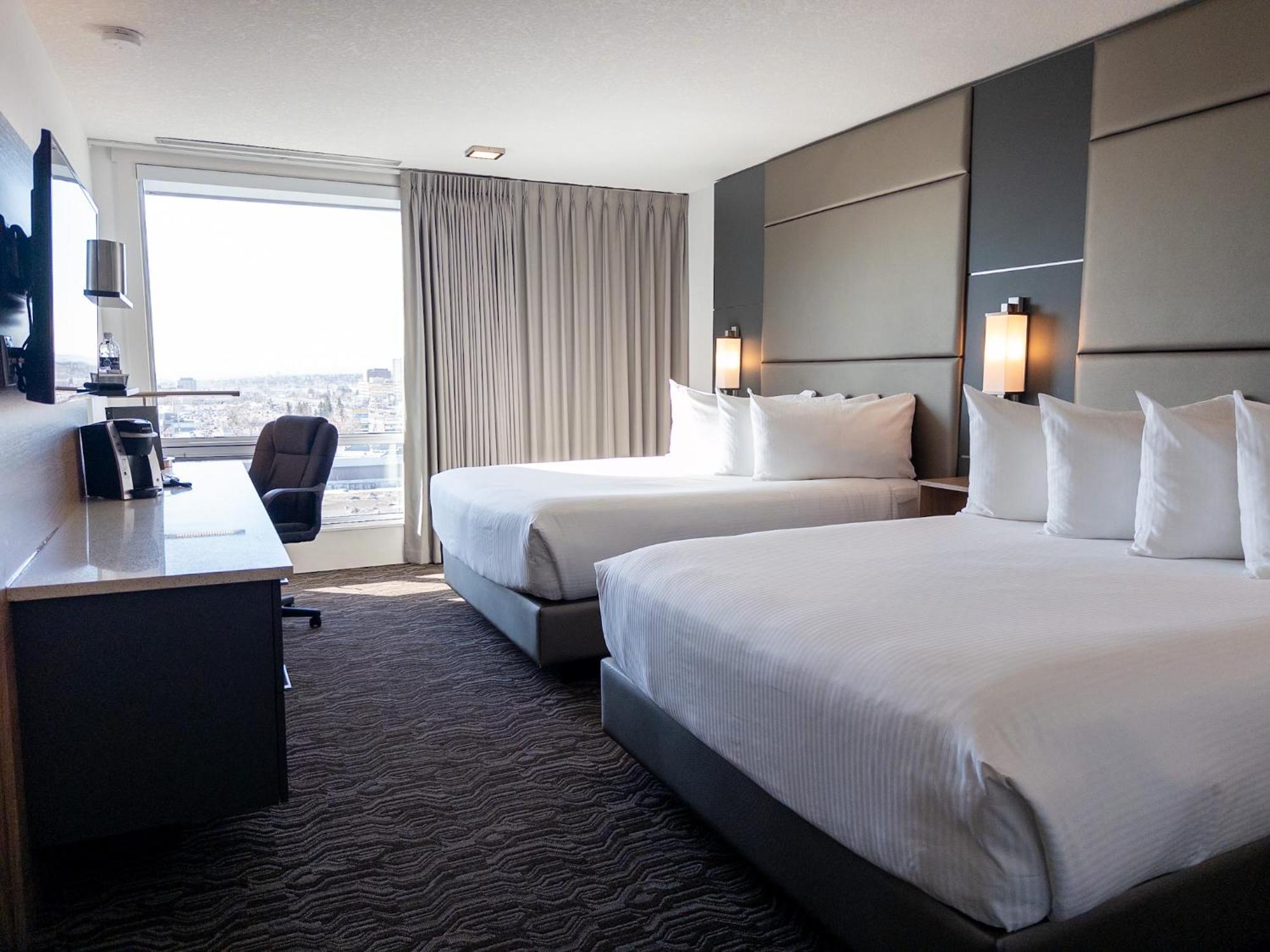 Carriage House Hotel And Conference Centre YYC Esterno foto