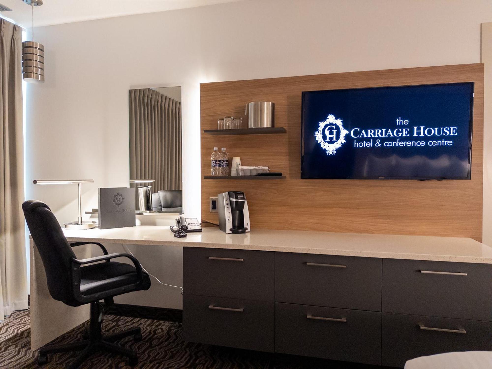 Carriage House Hotel And Conference Centre YYC Esterno foto
