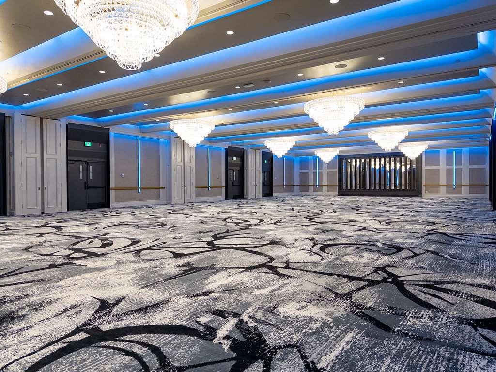 Carriage House Hotel And Conference Centre YYC Servizi foto