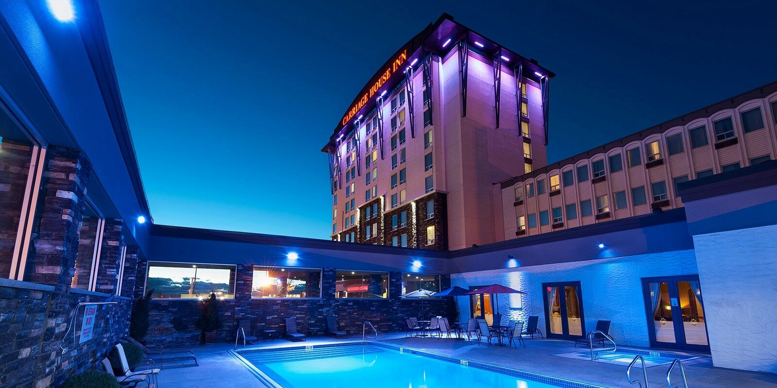 Carriage House Hotel And Conference Centre YYC Esterno foto